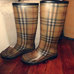Burberry rain boots